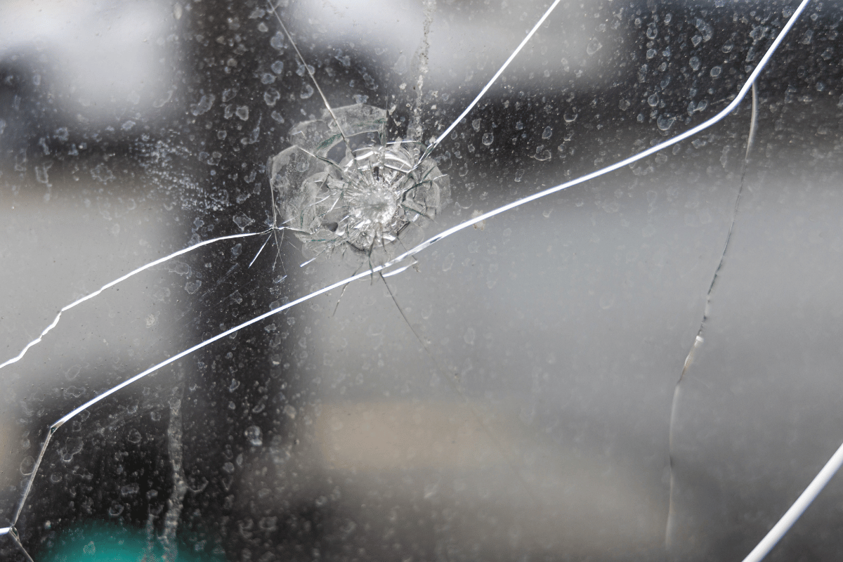 6 Types of Windscreen Cracks & What To Do Next